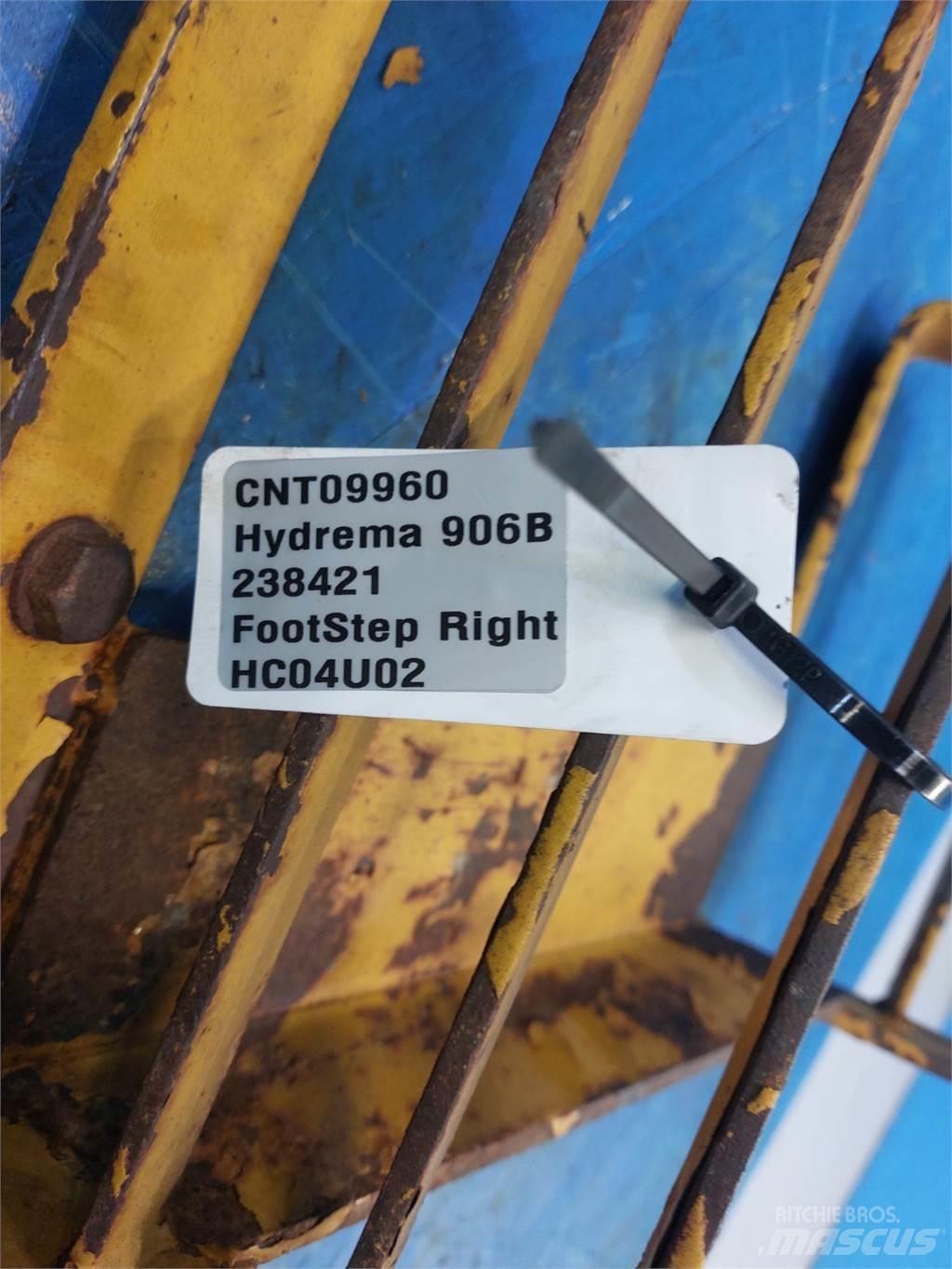 Hydrema 906B Пресяващи кофи
