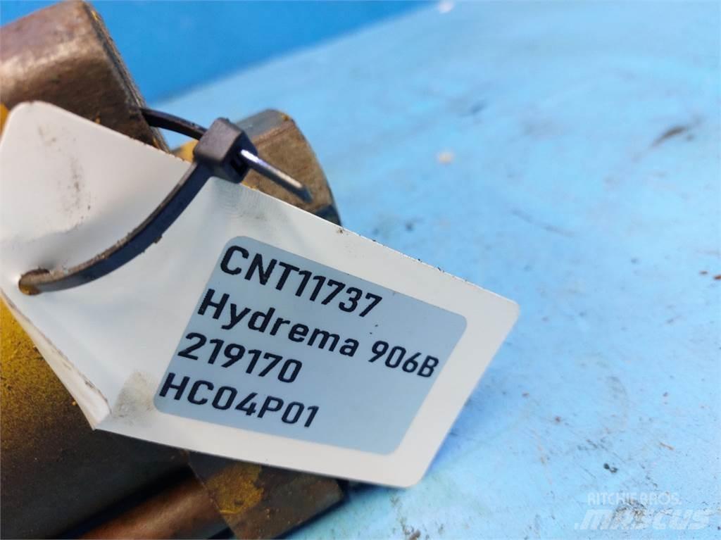 Hydrema 906B Товарачи със заден ескаватор