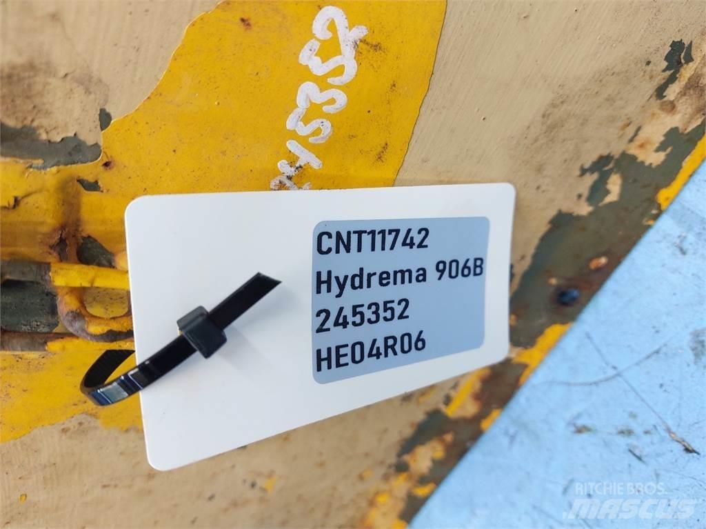 Hydrema 906B Пресяващи кофи
