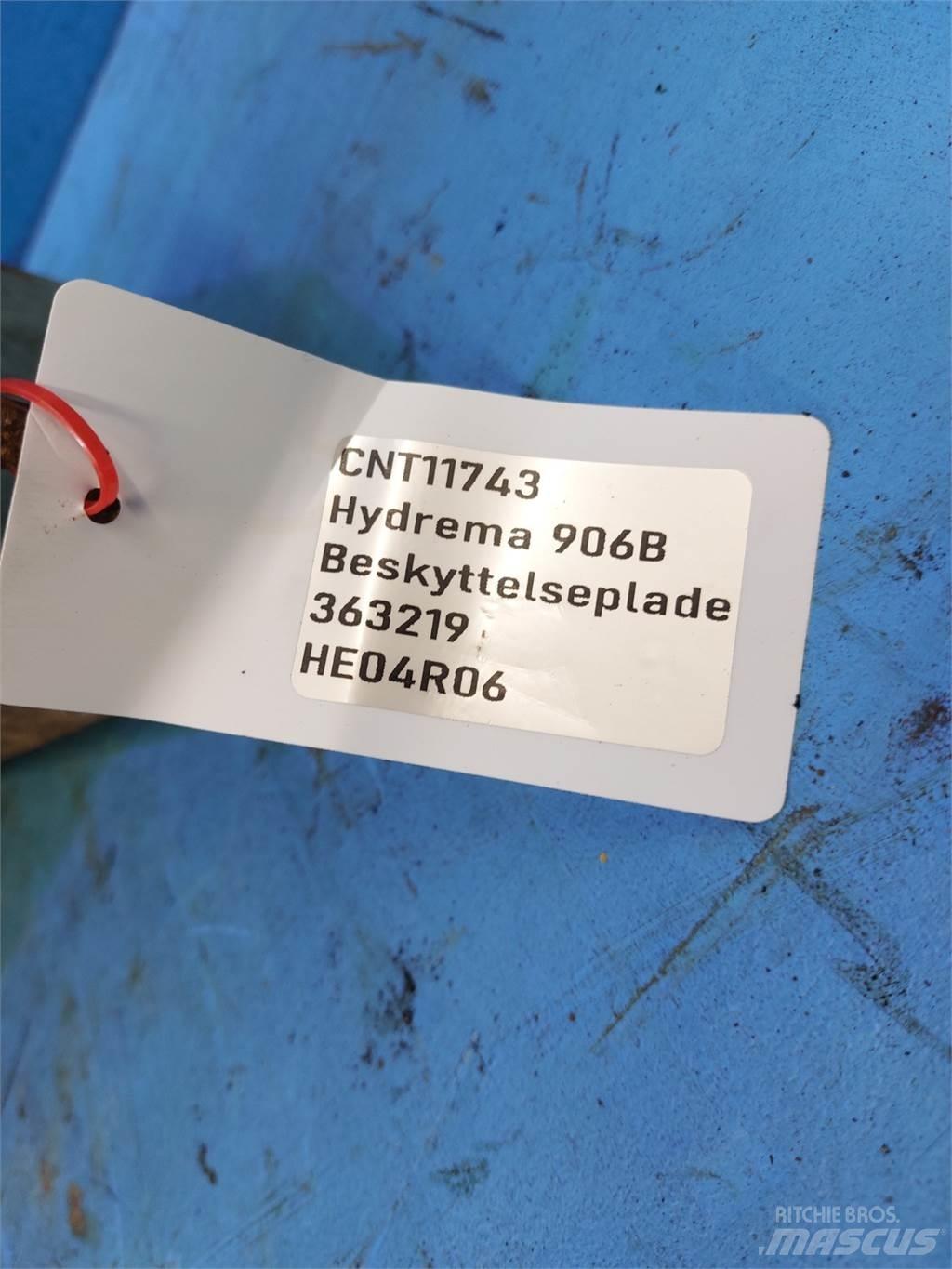 Hydrema 906B Пресяващи кофи
