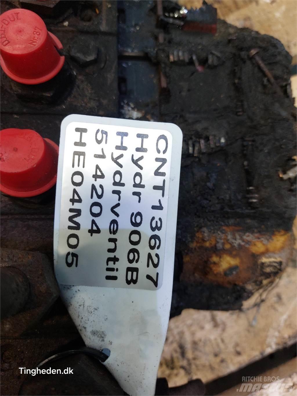 Hydrema 906B Хидравлични