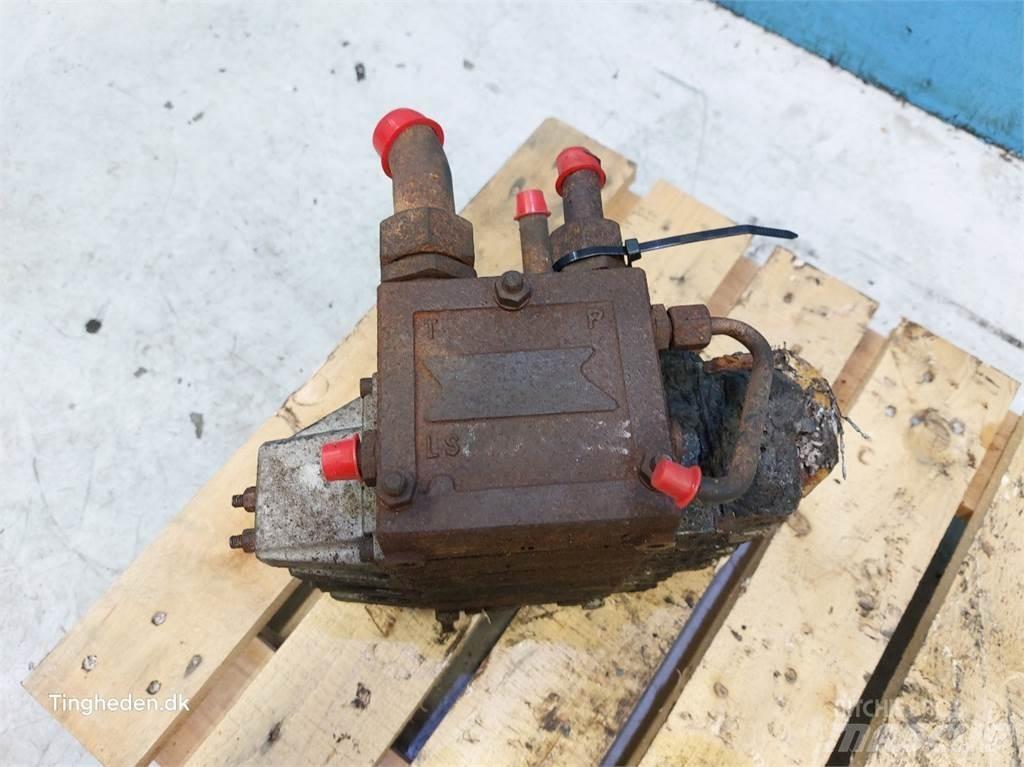 Hydrema 906B Хидравлични