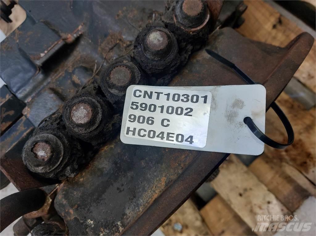 Hydrema 906C Предаване