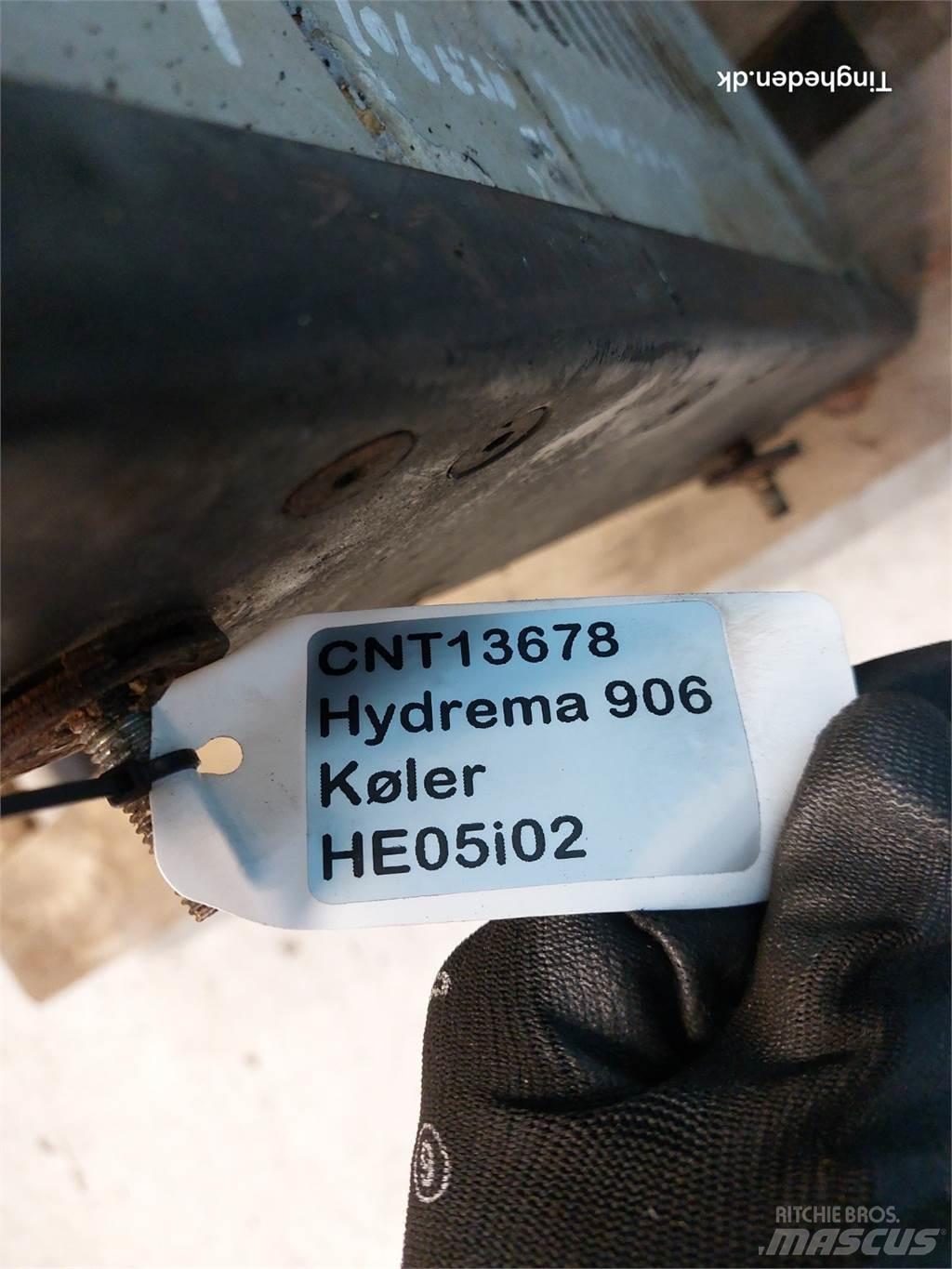 Hydrema 906C Радиатори
