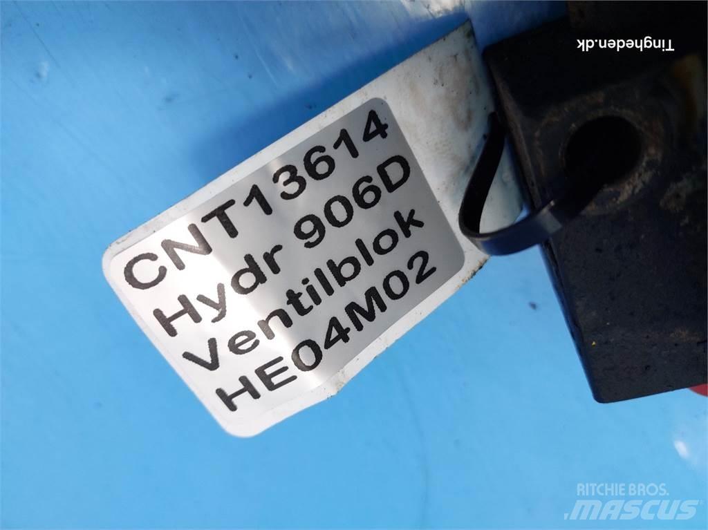 Hydrema 906D Хидравлични
