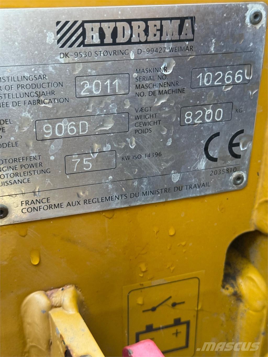 Hydrema 906D Товарач със заден ексватор