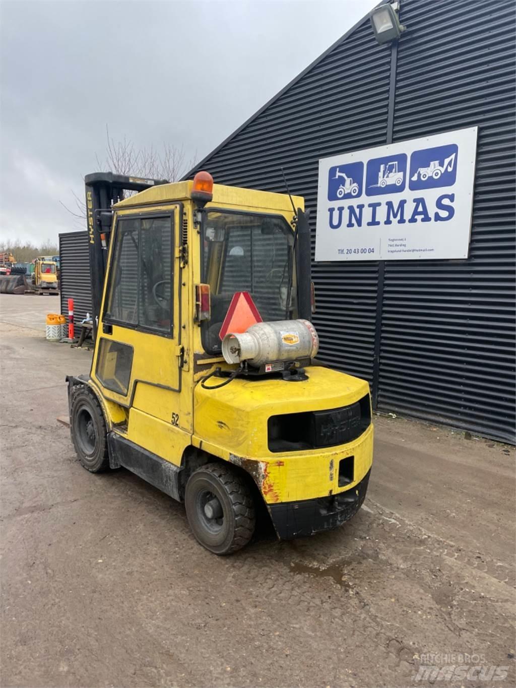Hyster H2.50XL Камиони с АГУ