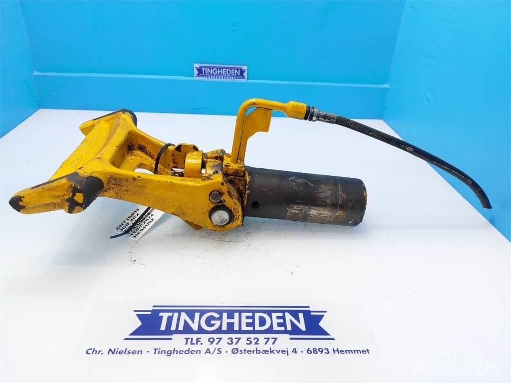 JCB 4CX Стрели и рамена
