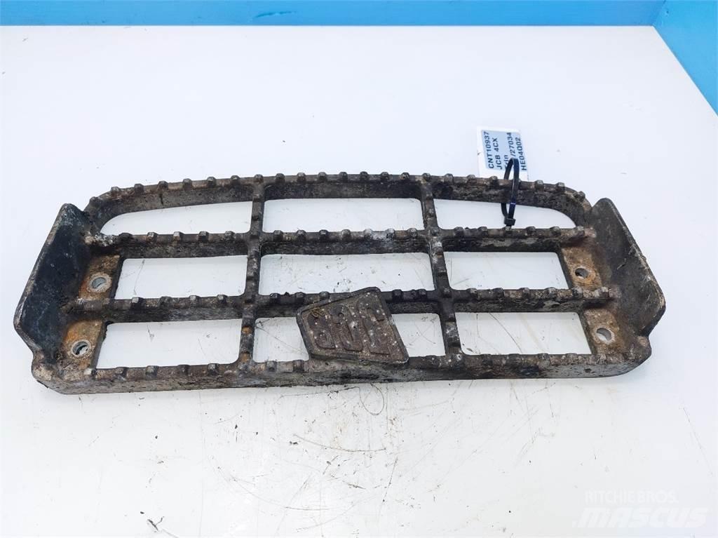 JCB 4CX Пресяващи кофи
