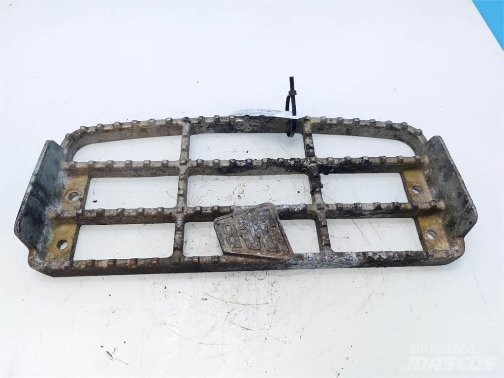 JCB 4CX Пресяващи кофи
