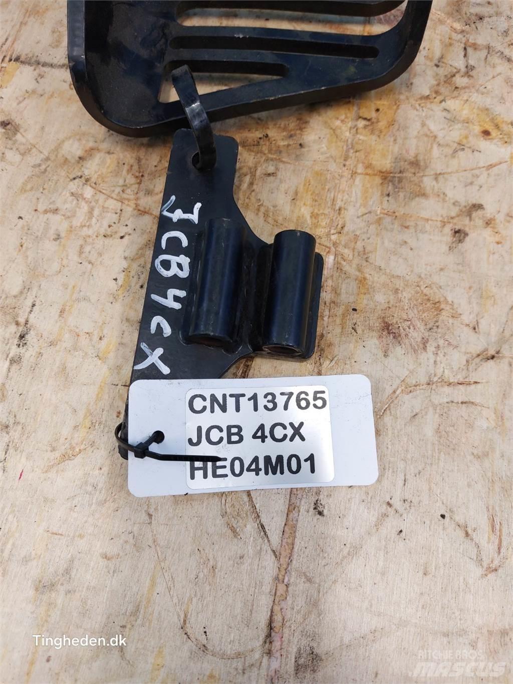 JCB 4CX Пресяващи кофи
