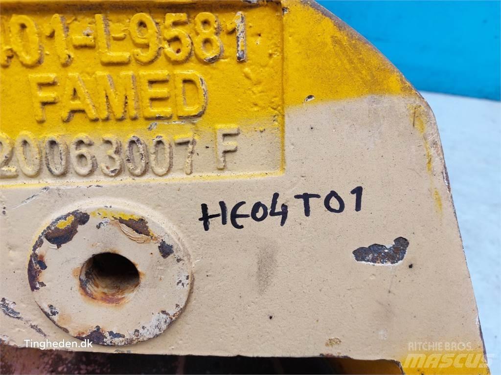 JCB 560-80 Пресяващи кофи

