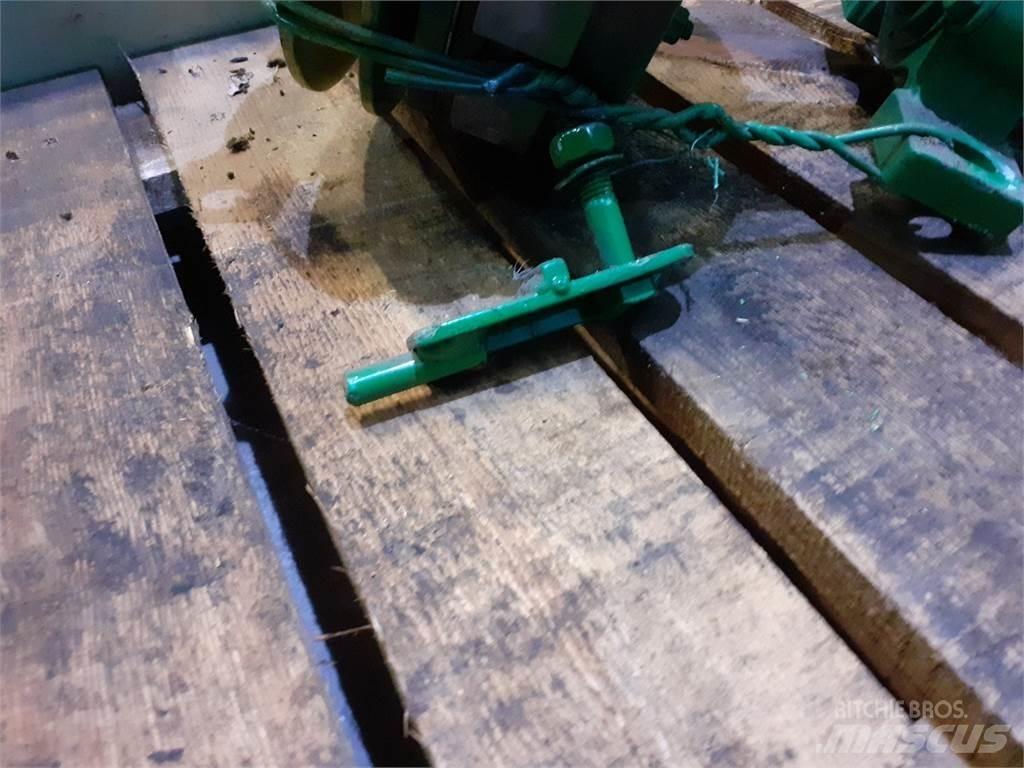 John Deere 1075 Аксесоари  за комбайни