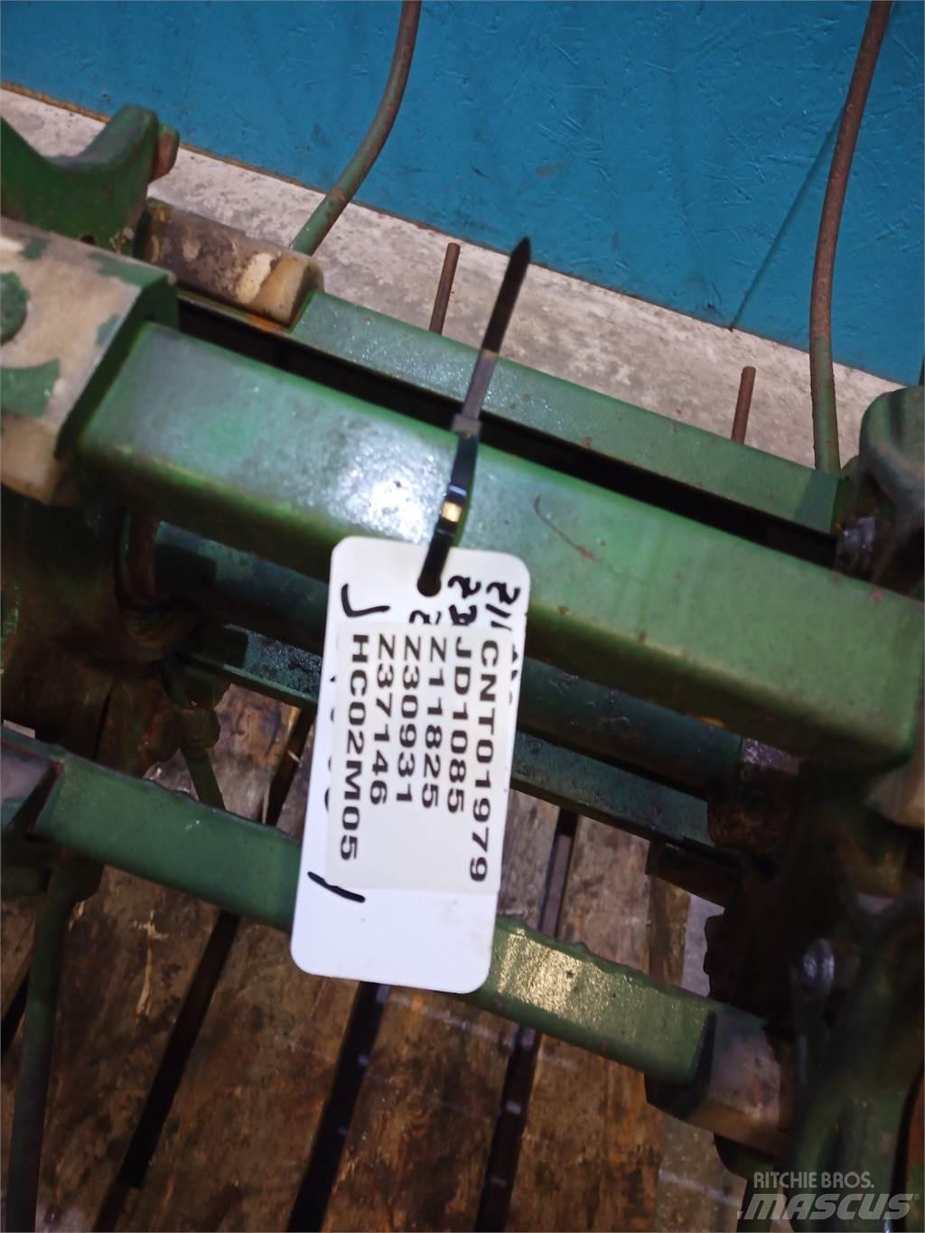 John Deere 1085 Аксесоари  за комбайни