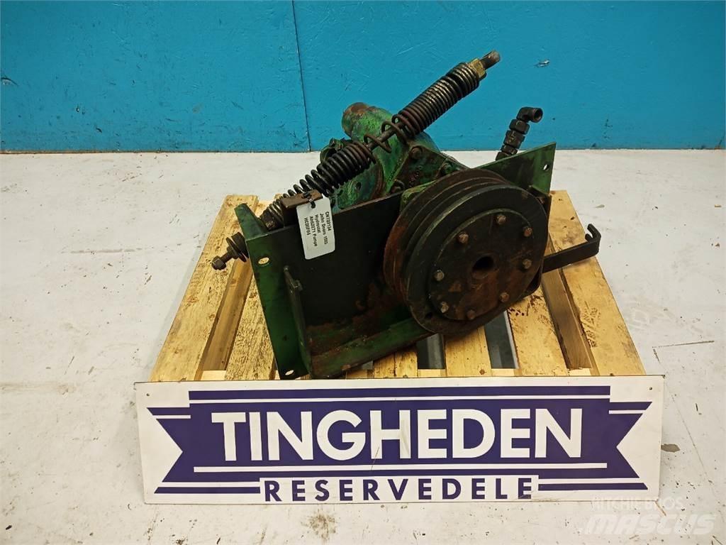 John Deere 1085 Хидравлични