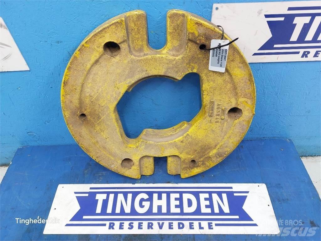 John Deere 1120 Предни тежести
