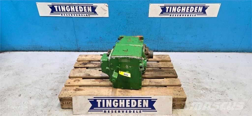 John Deere 1170 Предаване
