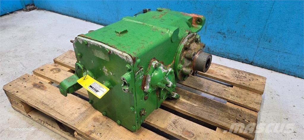 John Deere 1170 Предаване