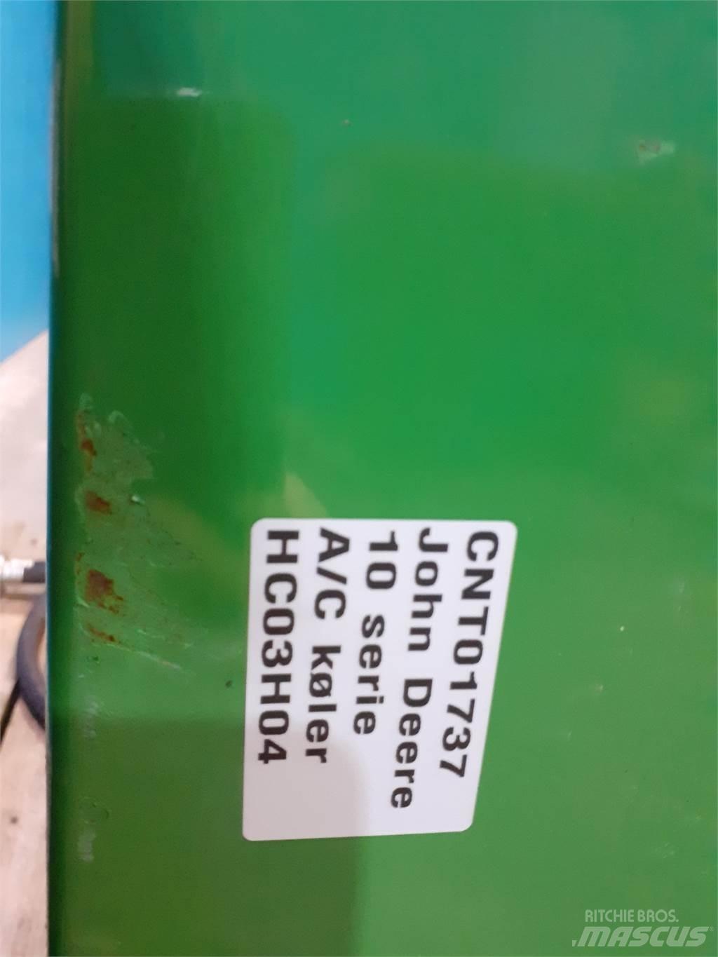 John Deere 1174 Кабина