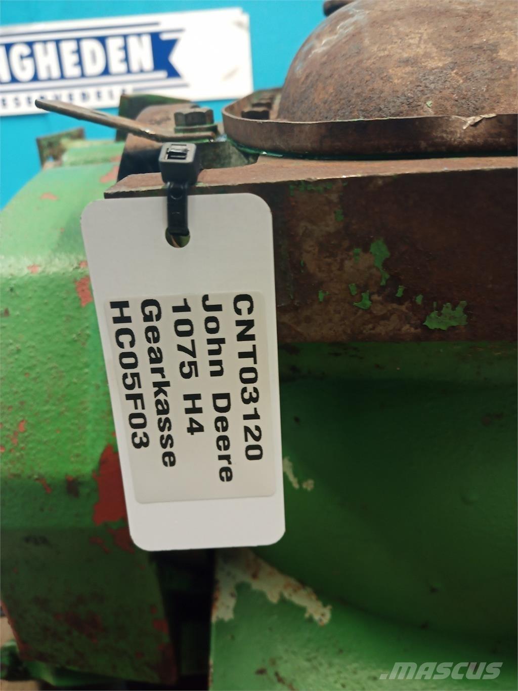 John Deere 1177 Предаване