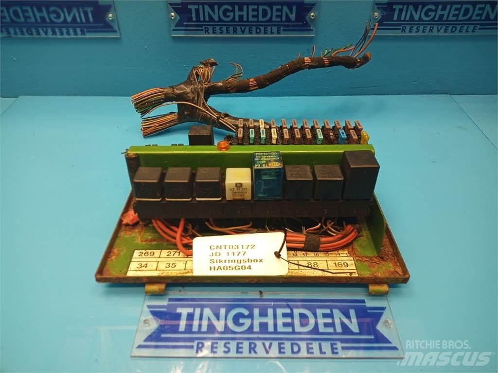 John Deere 1177 Електроники
