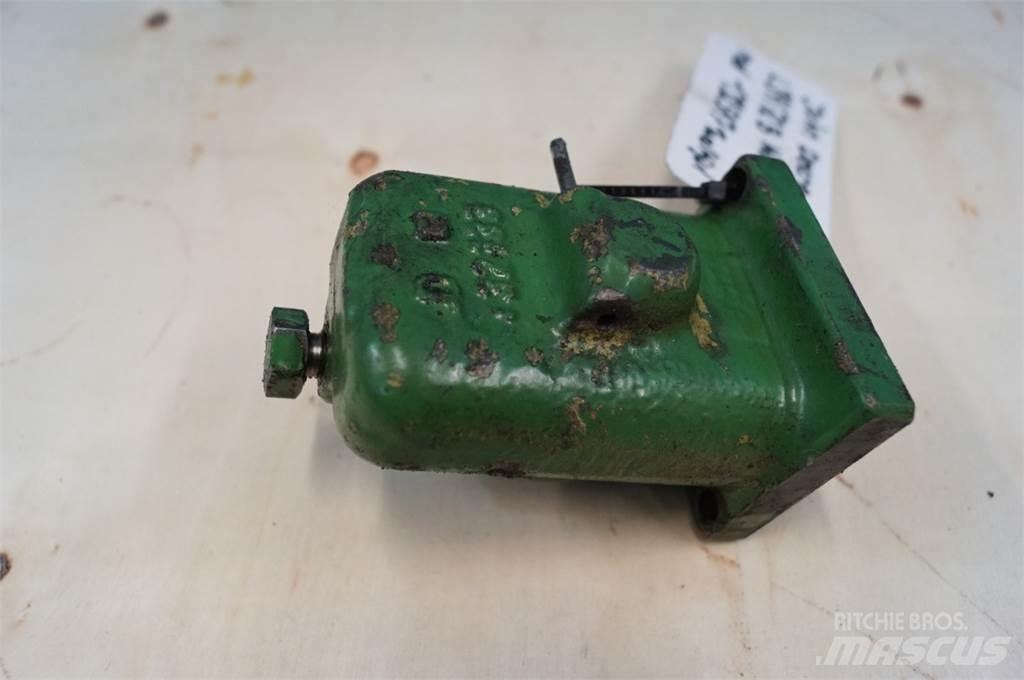John Deere 1550 Хидравлични