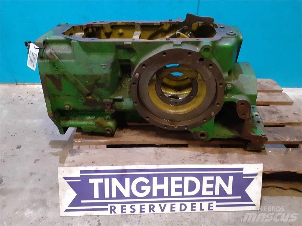 John Deere 2020 Предаване