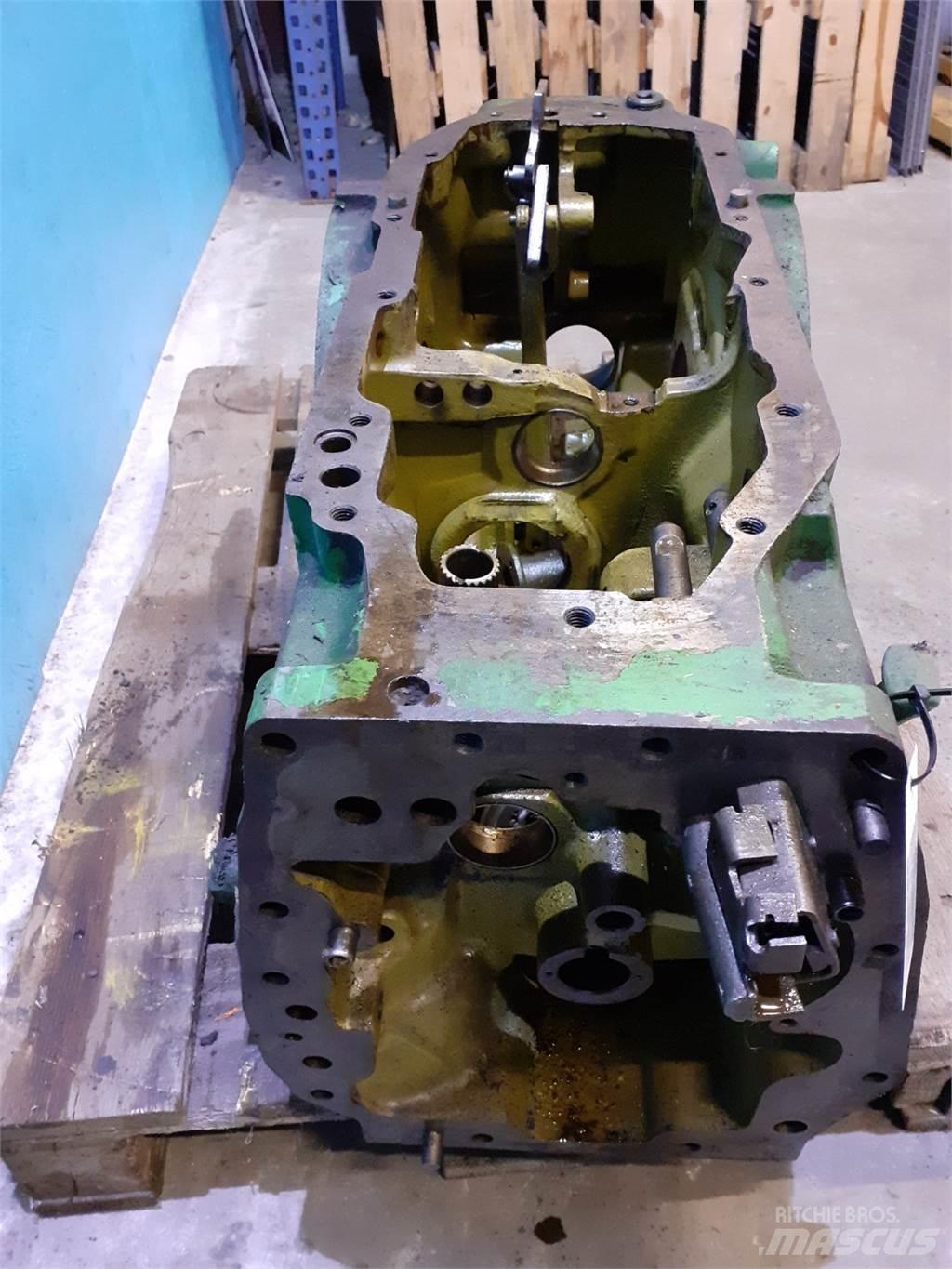 John Deere 2020 Предаване