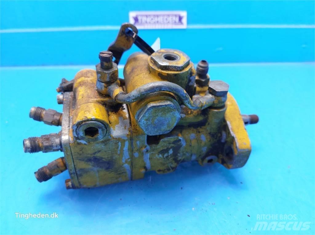 John Deere 2020 Двигатели