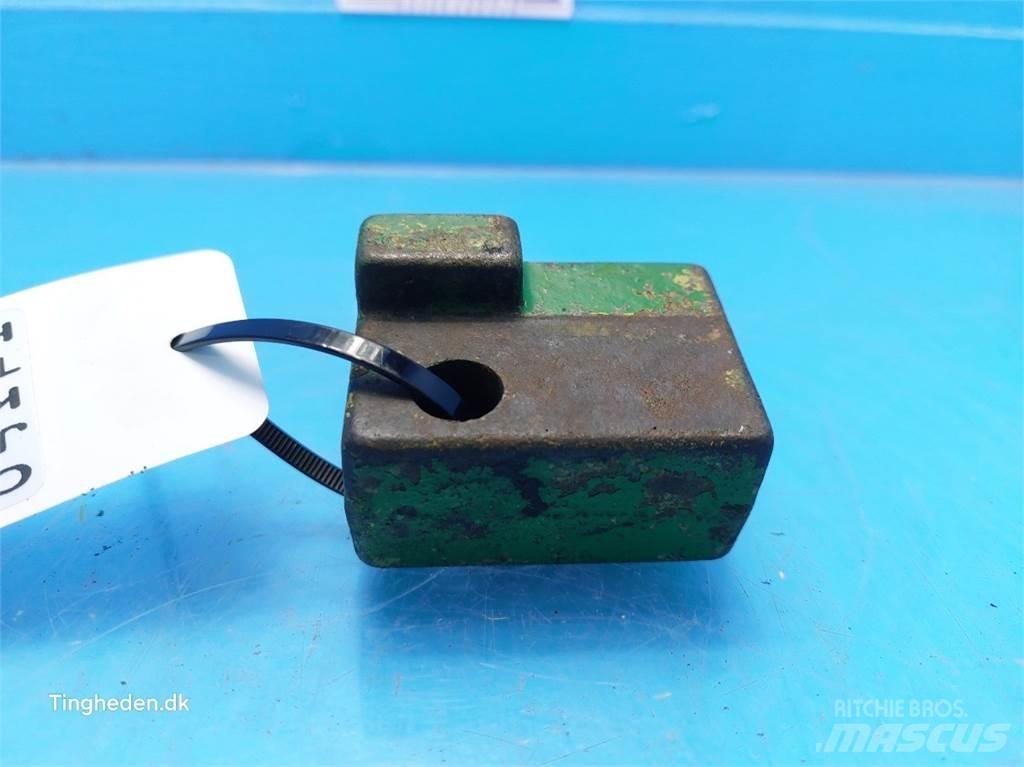 John Deere 2020 Други аксесоари за трактори