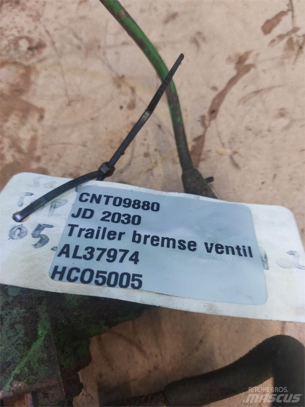 John Deere 2030 Хидравлични