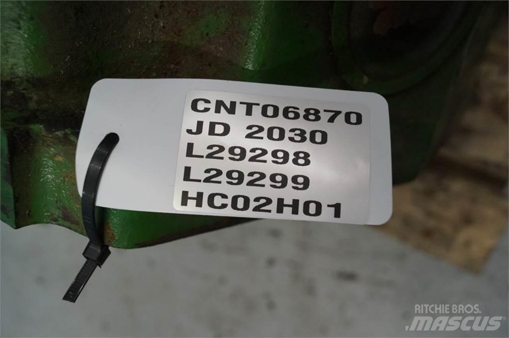John Deere 2030 Предаване