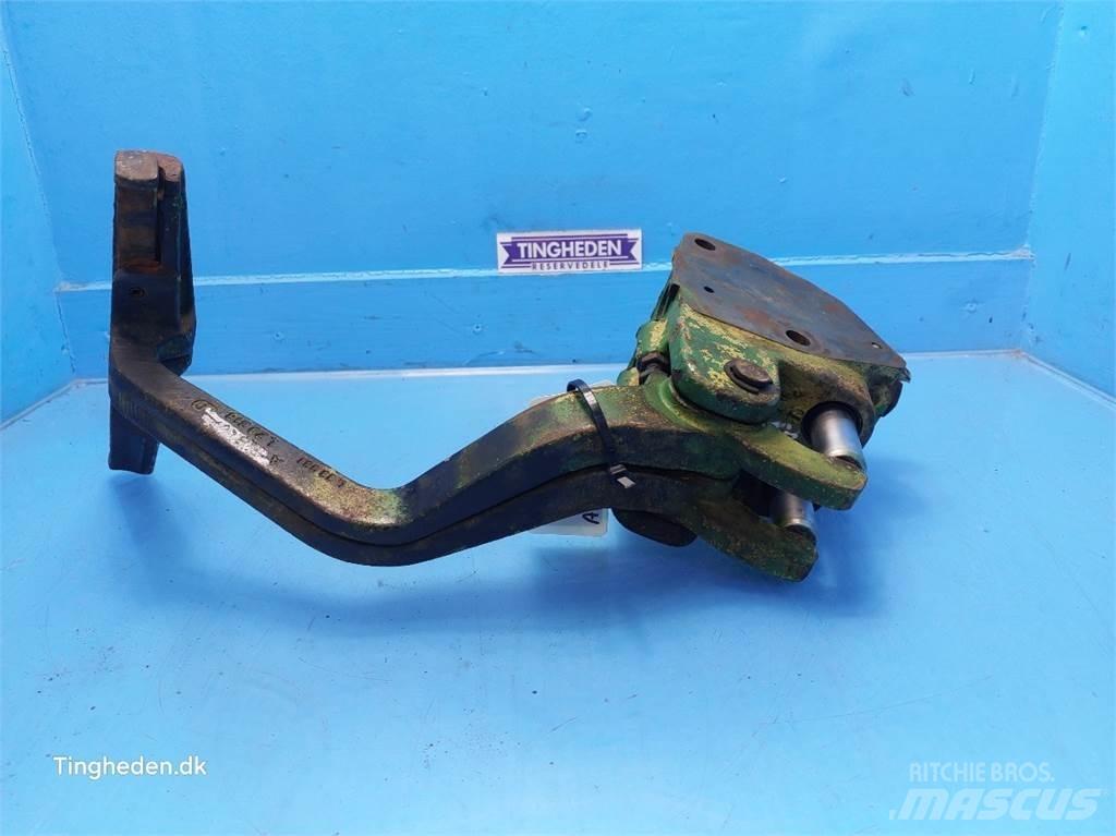 John Deere 2040 Хидравлични