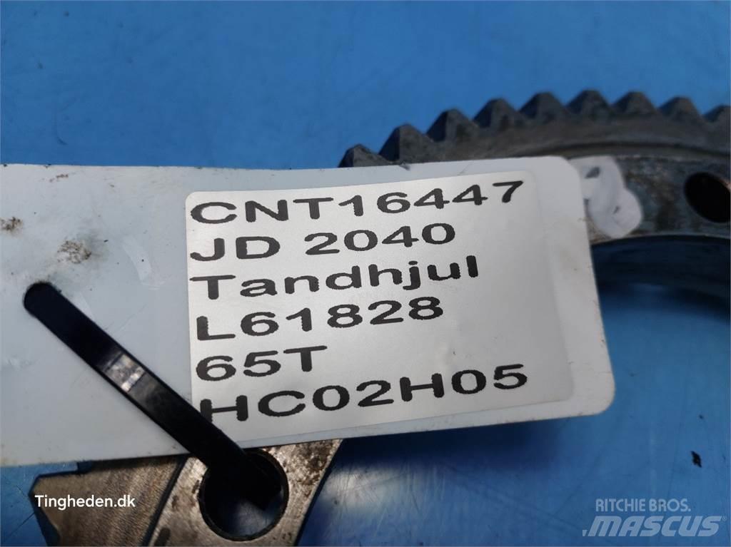 John Deere 2040 Предаване