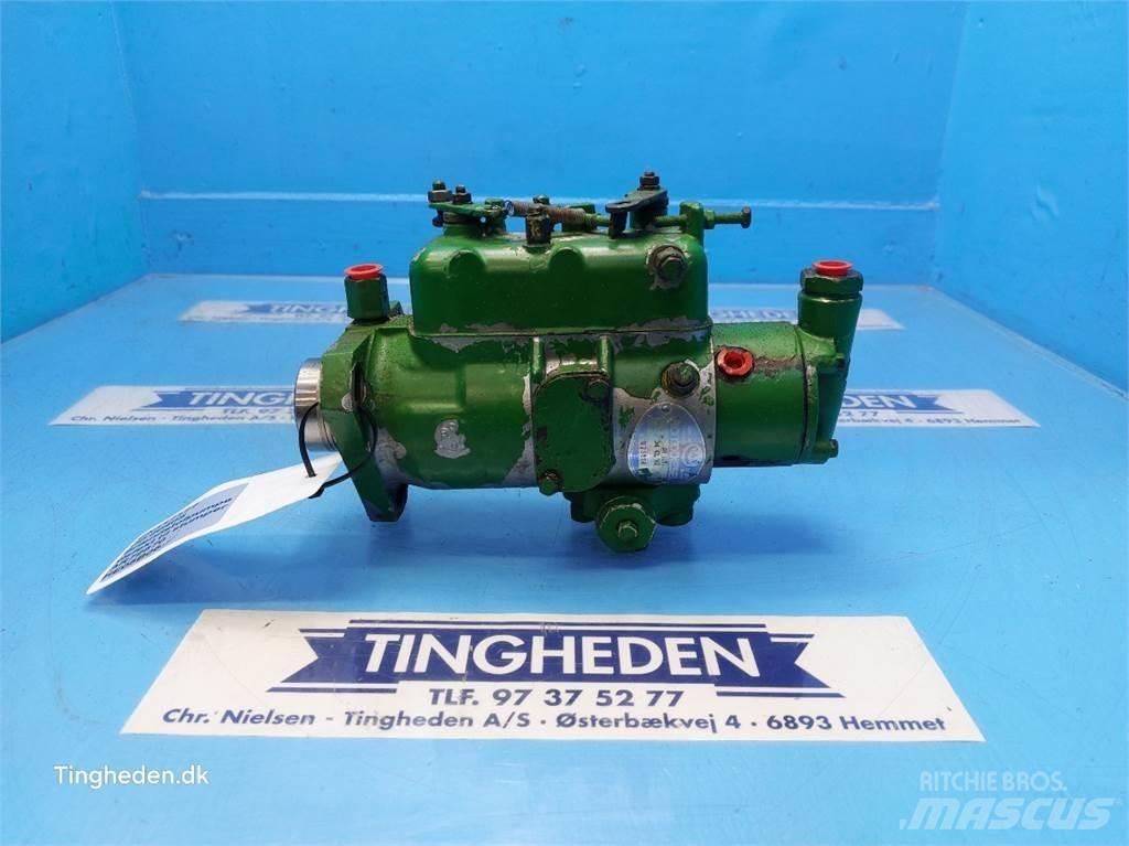 John Deere 2040S Двигатели