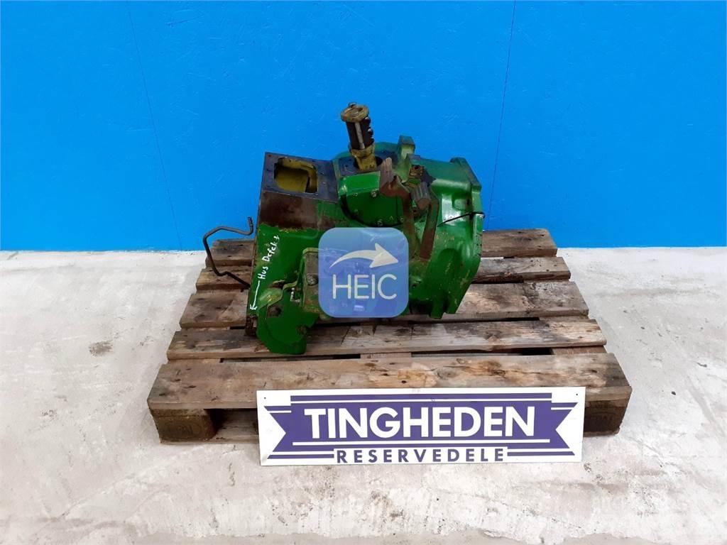 John Deere 2120 Предаване