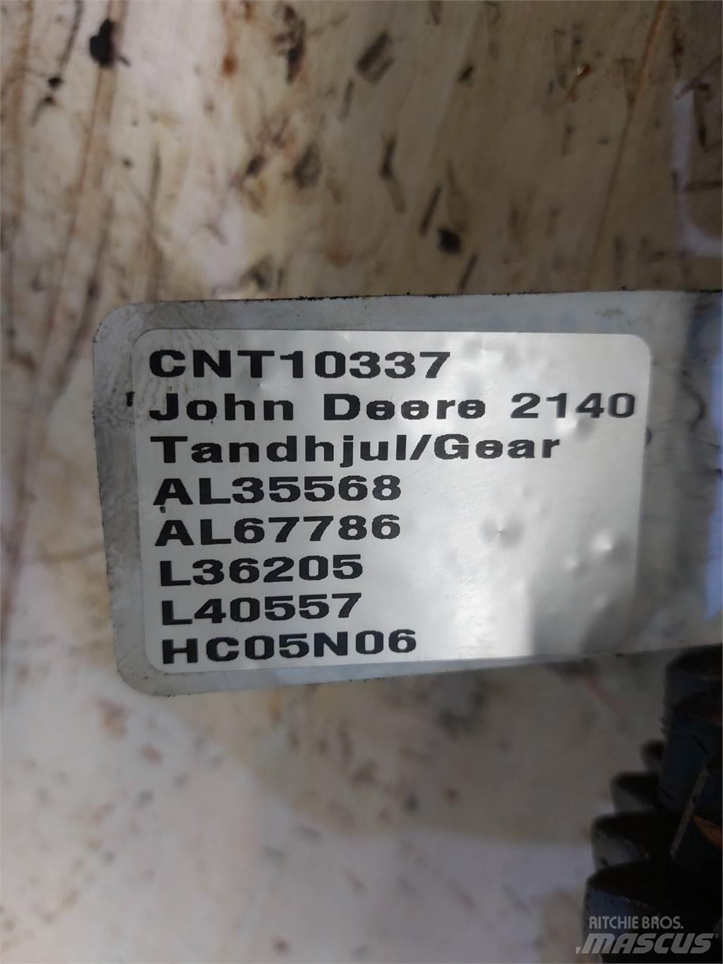 John Deere 2140 Предаване