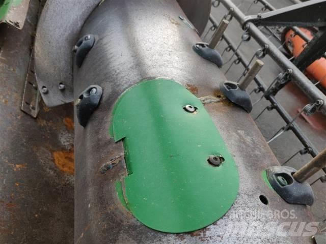 John Deere 25 Аксесоари  за комбайни