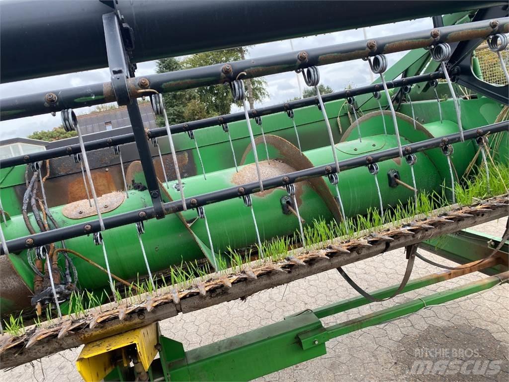 John Deere 25 Аксесоари  за комбайни