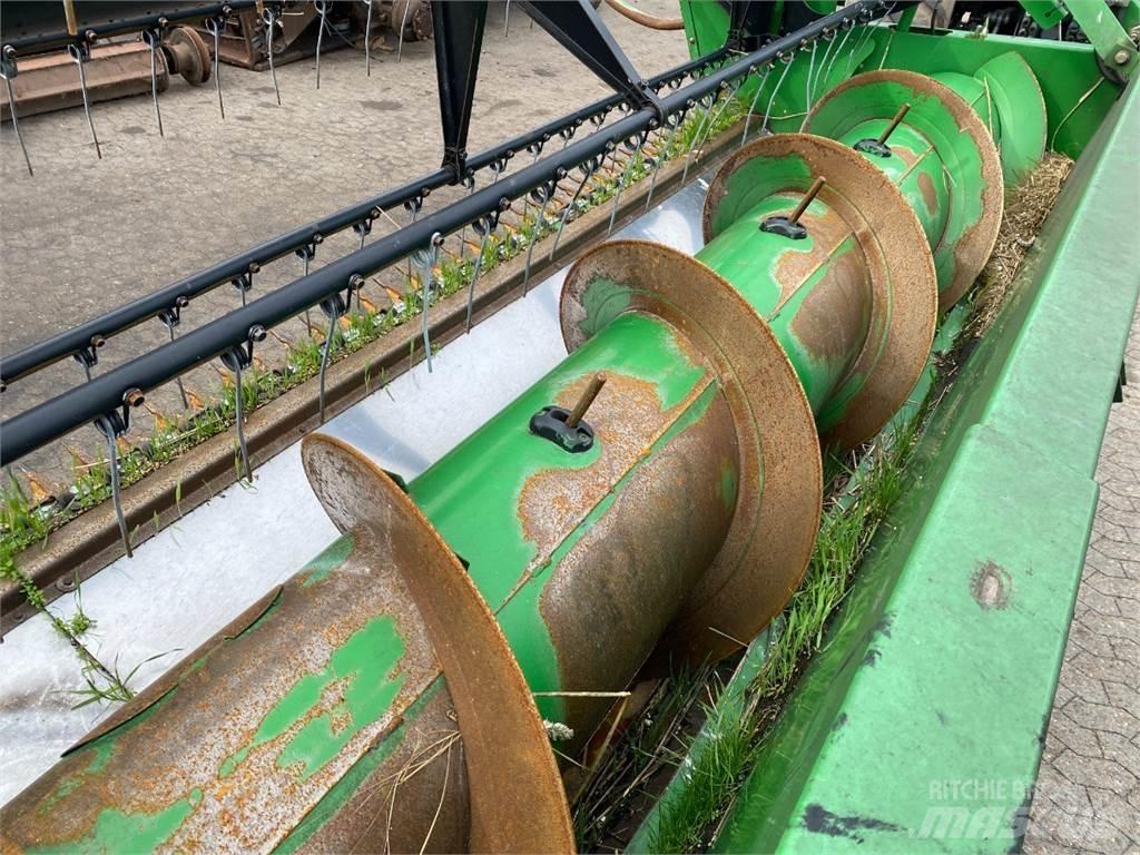 John Deere 25 Аксесоари  за комбайни