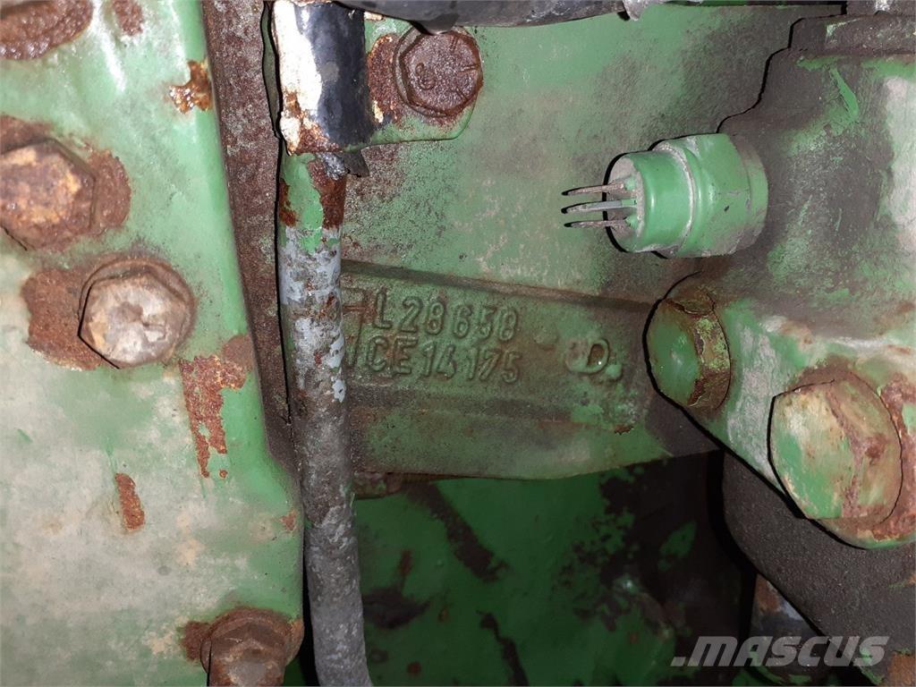 John Deere 2840 Предаване
