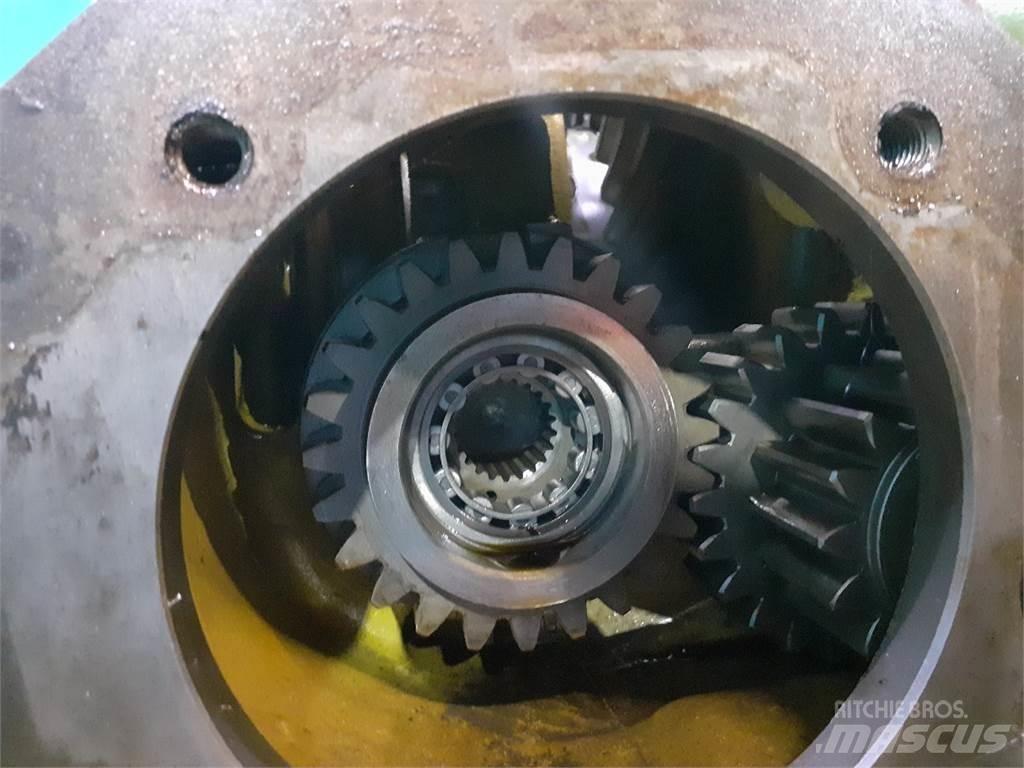 John Deere 2840 Предаване