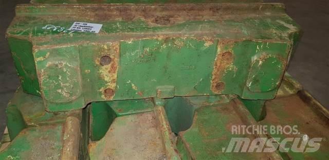 John Deere 3040 Предни тежести
