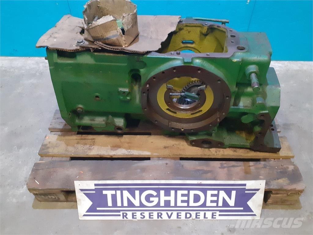 John Deere 3040 Предаване