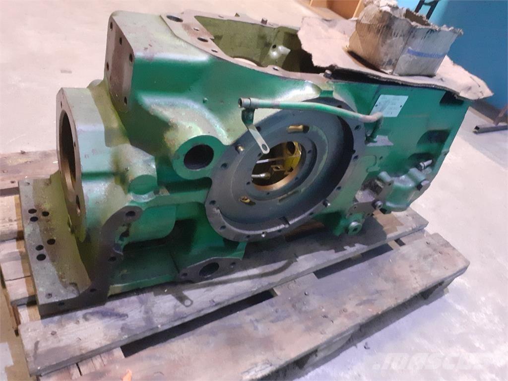 John Deere 3040 Предаване