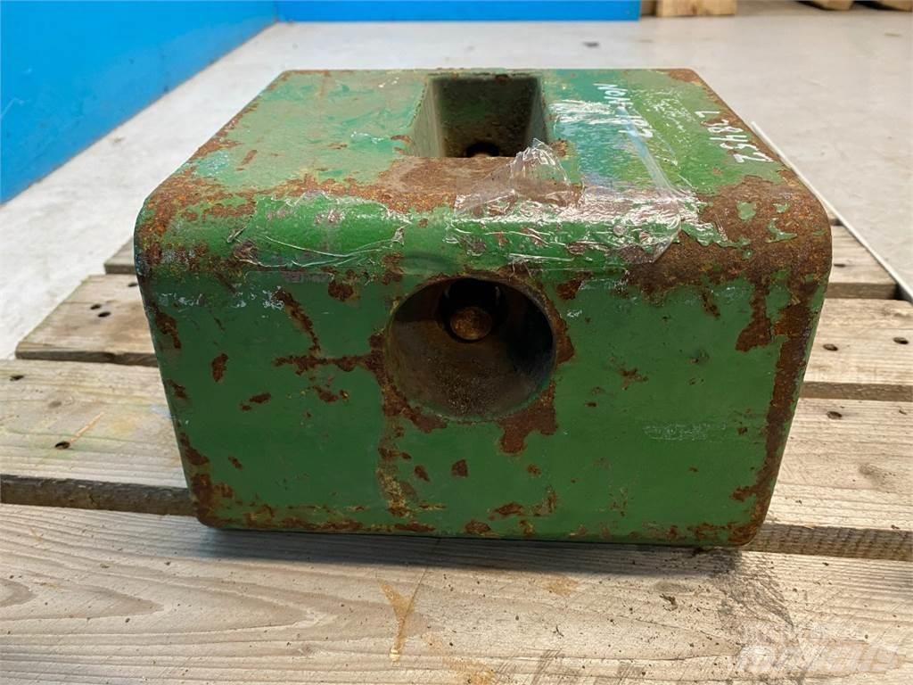 John Deere 3040 Предни тежести

