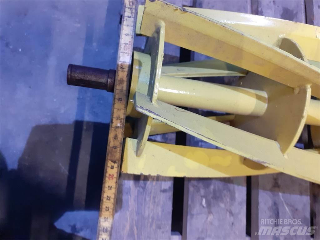 John Deere 305 Косачки роботи
