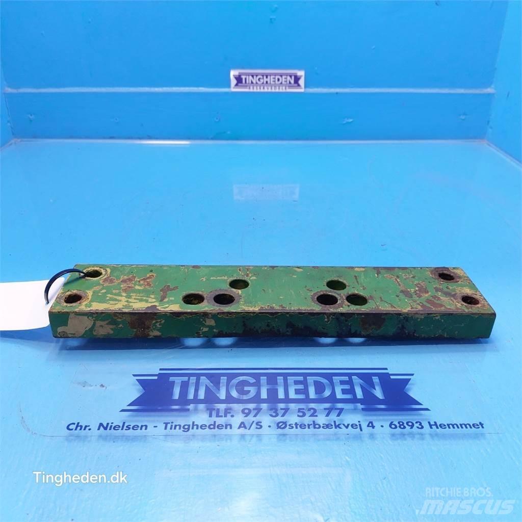 John Deere 3350 Други аксесоари за трактори