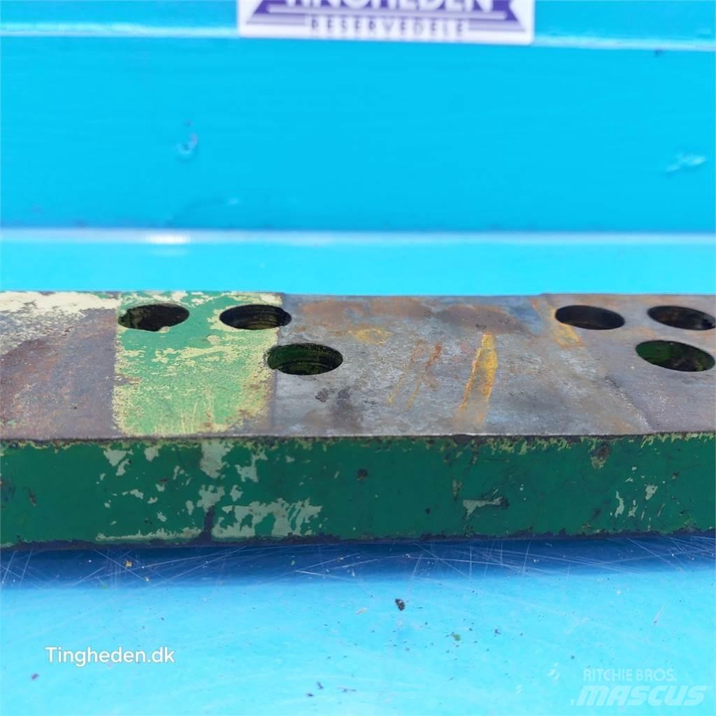 John Deere 3350 Други аксесоари за трактори