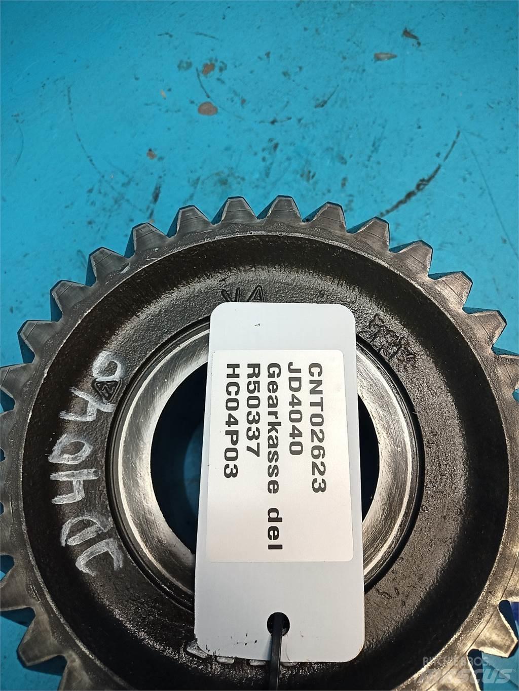 John Deere 4040 Предаване